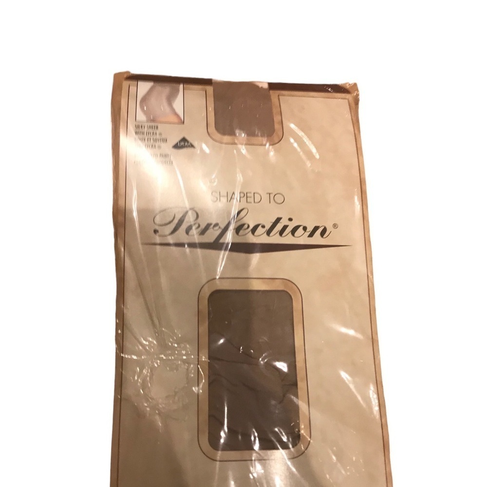 3/15$ perfection long socks nwot